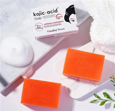 Jabón blanqueador de ácido kójico